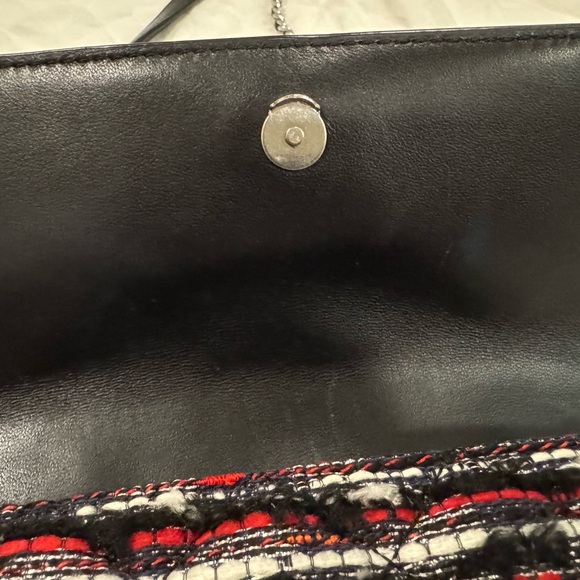 Authentic Tory Burch Fleming Chic Black and Red Tweed Chain Bag - Picture 4 of 15
